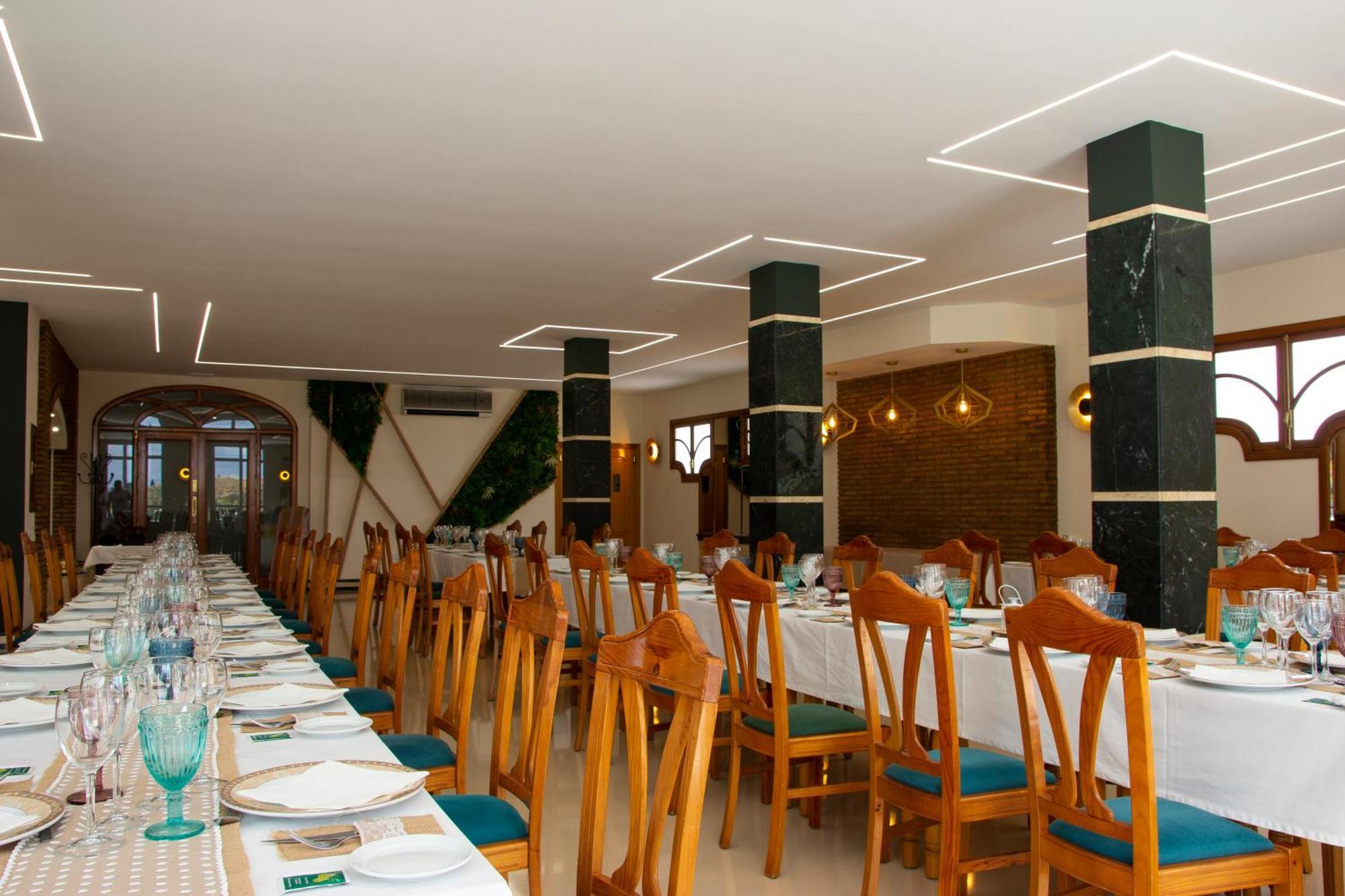 Hostal Restaurante El Cary Montemayor Exteriér fotografie